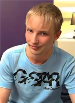 Simon Castaing