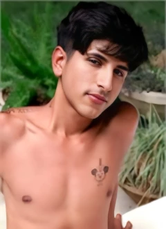 Noah Fox
